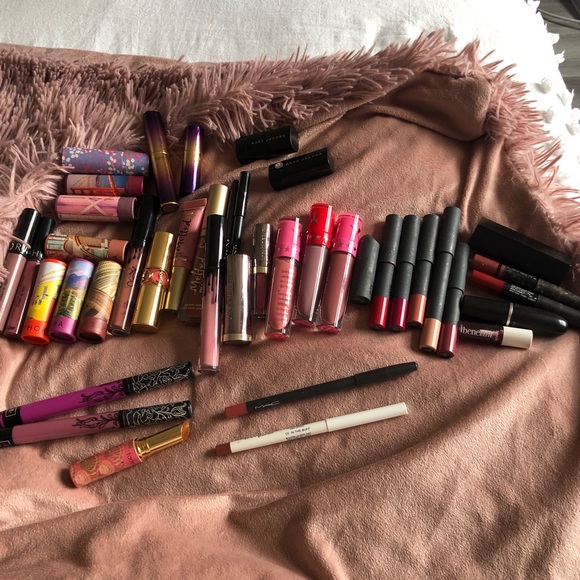 36 LIPSTICKS/LIQUID MOSTLY MATTE INCLUDING YSL, KYLIE, UD, TARTE - Worth +$700 - Picture 4 of 13